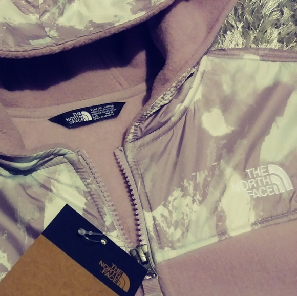 Girls North Face Bundle ❎excluded❎ - Picture 3 of 4